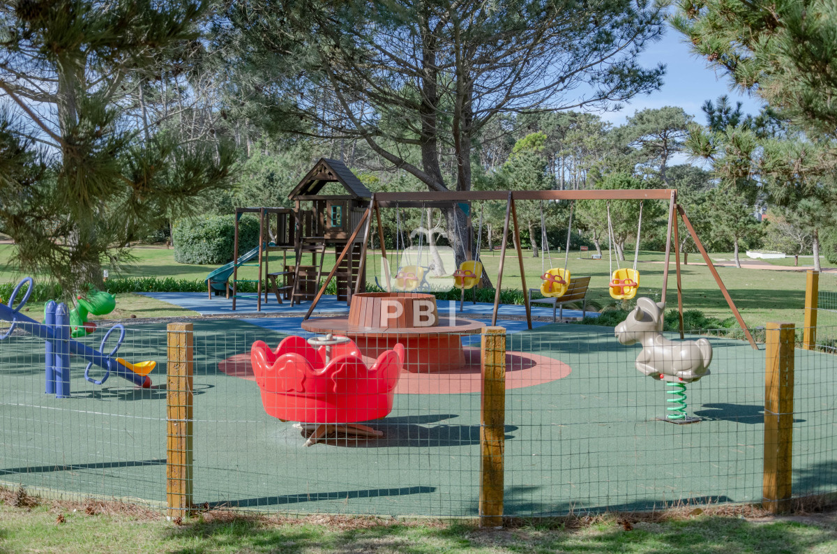 VGVycmVubyBlbiBWZXJhbWFuc2EsIFB1bnRhIGRlbCBFc3RlIC0gUmVmIDogUEJJMzA2MQ==