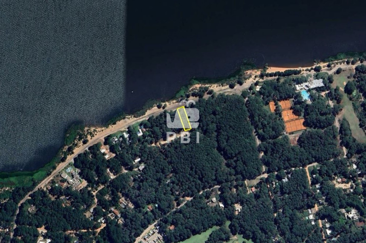 VmVudGEgZGUgVGVycmVubyBlbiBDbHViIGRlbCBMYWdvIC0gUmVmIDogUEJJMTM3Mjk=