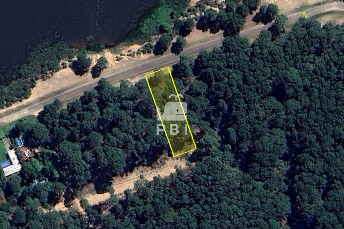 VmVudGEgZGUgVGVycmVubyBlbiBDbHViIGRlbCBMYWdvIC0gUmVmIDogUEJJMTM3Mjk=