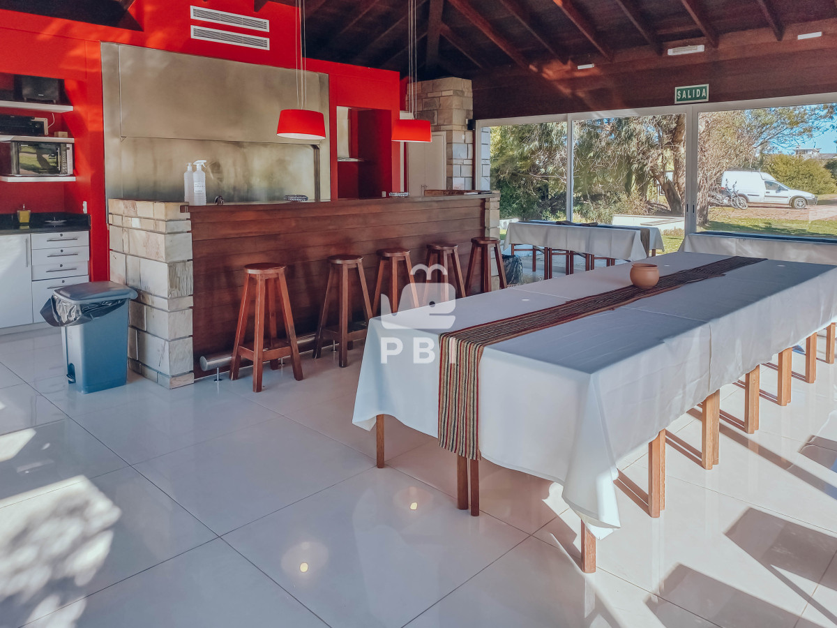 VGVycmVubyBlbiBWZXJhbWFuc2EsIFB1bnRhIGRlbCBFc3RlIC0gUmVmIDogUEJJMzA2MQ==