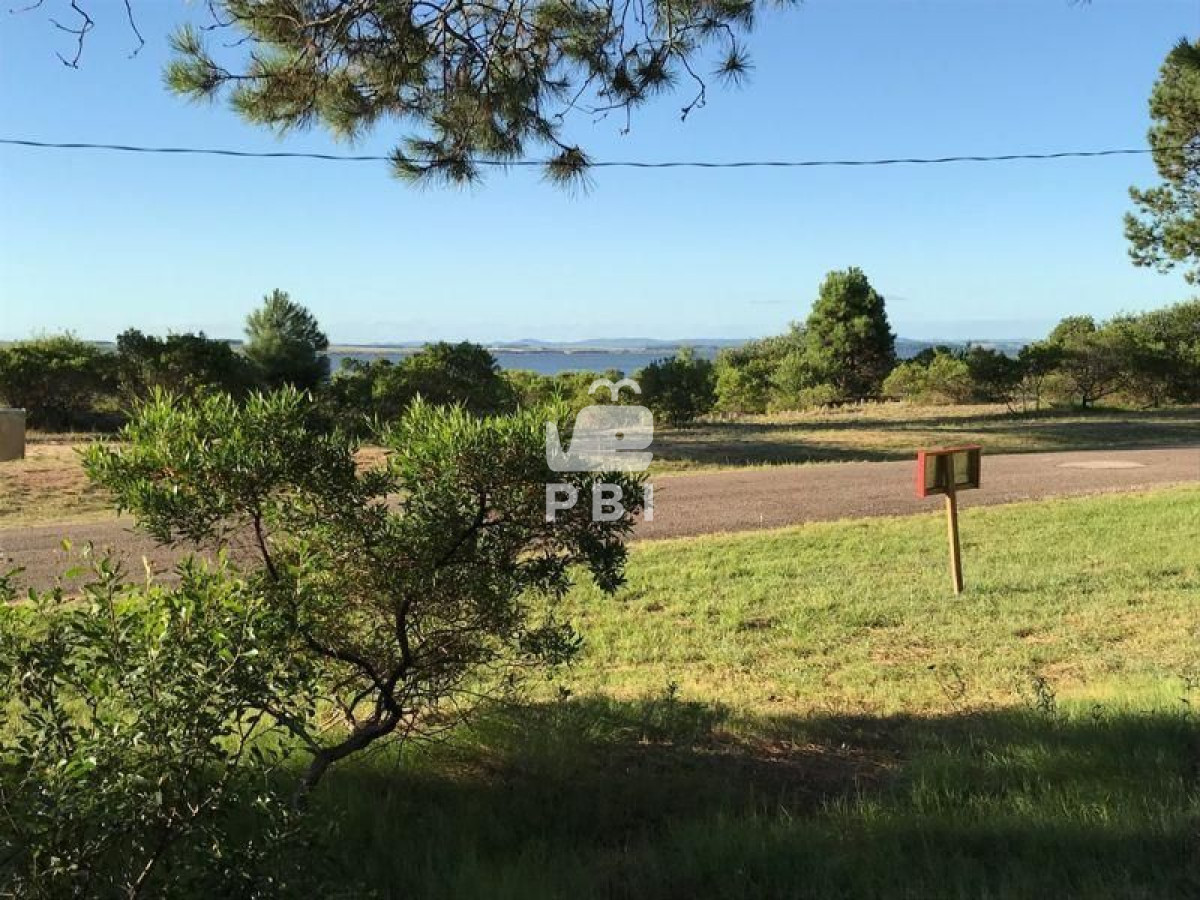 VGVycmVubyBlbiB2ZW50YSBDbHViIERlbCBMYWdvICAgLSBSZWYgOiBQQkk1NjE=