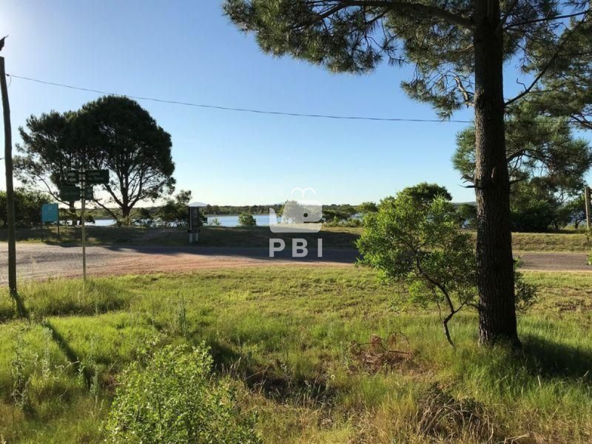 VGVycmVubyBlbiB2ZW50YSBDbHViIERlbCBMYWdvICAgLSBSZWYgOiBQQkk1NjE=