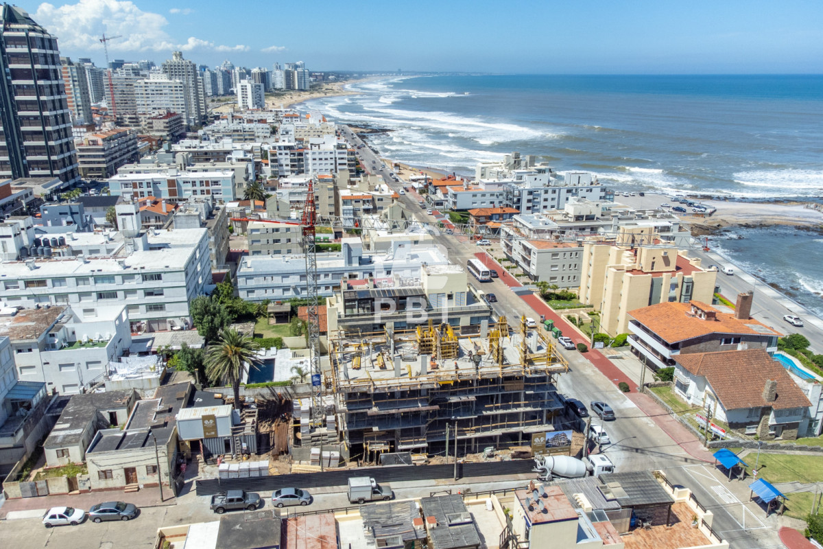 TW9ub2FtYmllbnRlIGVuICBFZGlmaWNpbyBNT0RFTE8sIGVsIG51ZXZvIGxhbnphbWllbnRvIGVuIGxhIFBlbsOtbnN1bGEgLSBNb2RlbG8gUGVuw61uc3VsYSAgLSBSZWYgOiBQQkkxNTUzOQ==