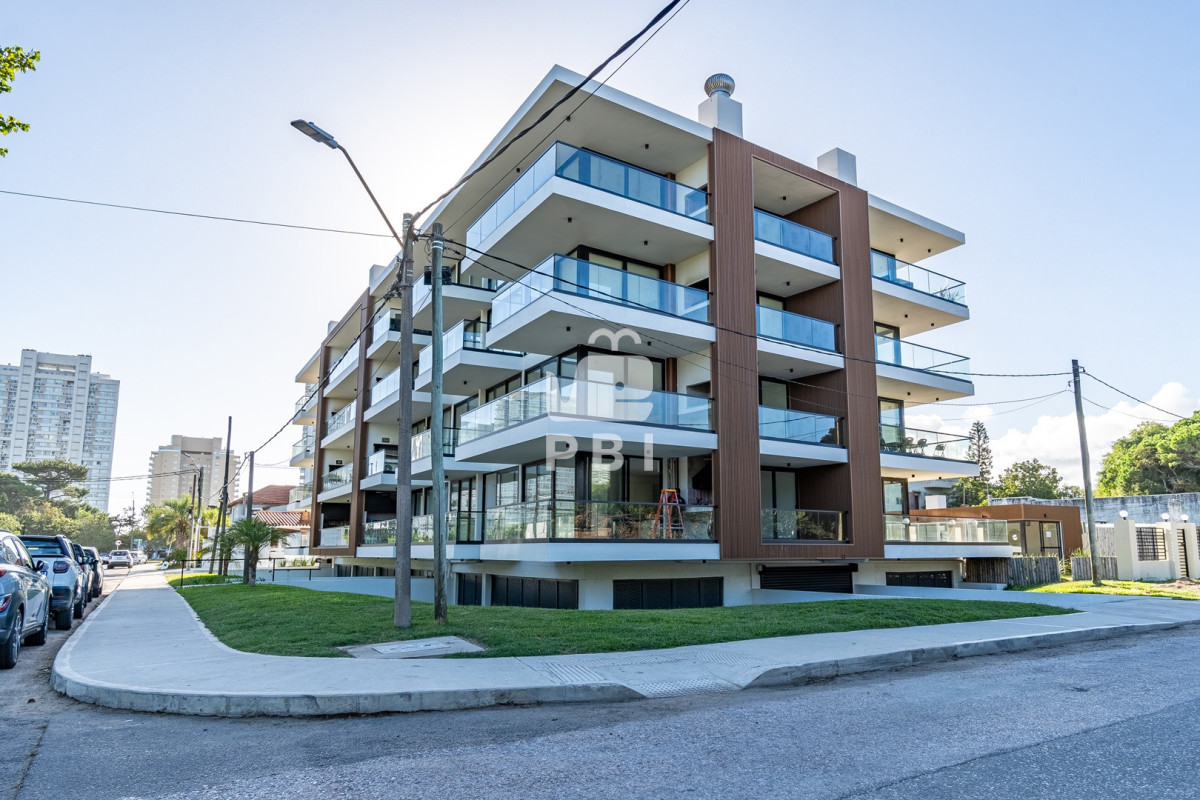 QXBhcnRhbWVudG8gZW4gdmVudGEgZW4gUGxheWEgTWFuc2EsIFB1bnRhIGRlbCBFc3RlLiAtIEdlbm92YSAtIFJlZiA6IFBCSTE0ODMy