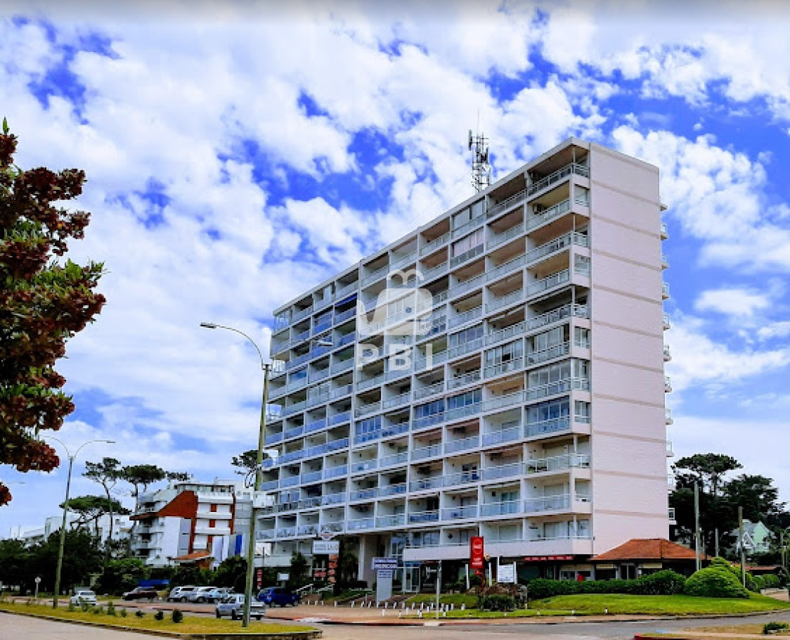 QXBhcnRhbWVudG8gMSBkb3JtaXRvcmlvcyBlbiBQdW50YSBkZWwgZXN0ZSwgTWFsZG9uYWRvIC0gSXNsYSBHb3JyaXRpIC0gUmVmIDogUEJJMTQ3MzU=