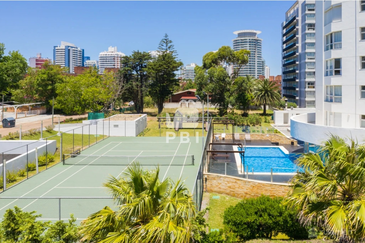 RXhjbHVzaXZvIGFwYXJ0YW1lbnRvIGRlIDMgZG9ybWl0b3Jpb3MgY29uIGRlcGVuZGVuY2lhIGVuIENhc2lubyBUb3dlciAtIENhc2lubyBUb3dlciAtIFJlZiA6IFBCSTE1NjI4