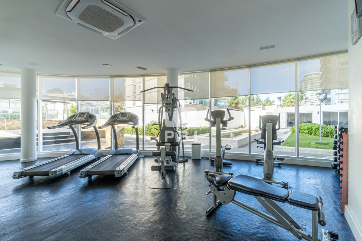 RXhjbHVzaXZvIGFwYXJ0YW1lbnRvIGRlIDMgZG9ybWl0b3Jpb3MgY29uIGRlcGVuZGVuY2lhIGVuIENhc2lubyBUb3dlciAtIENhc2lubyBUb3dlciAtIFJlZiA6IFBCSTE1NjI4