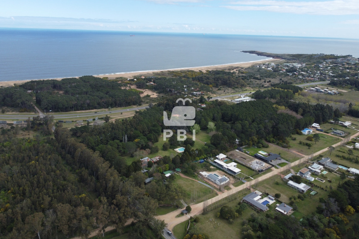 QXBhcnRhbWVudG8gZW4gYWxxdWlsZXIgdGVtcG9yYXJpbyBMb21vIGRlIExhIEJhbGxlbmEgMiBkb3JtaXRvcmlvcyAtICBRdWFydGllciBQdW50YSBCYWxsZW5hIC0gUmVmIDogUEJJMzU=