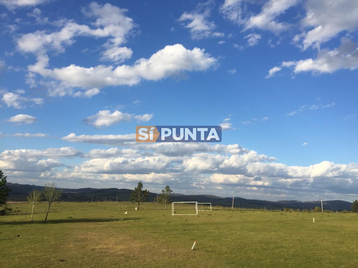 Chacra ID.9836 - MALDONADO EXCELENTE CHACRA DE 10 HAS CON CASA PRINCIPAL, DE SERVICIO Y DE HUESPEDES, PISCINA CLIMATIZADA