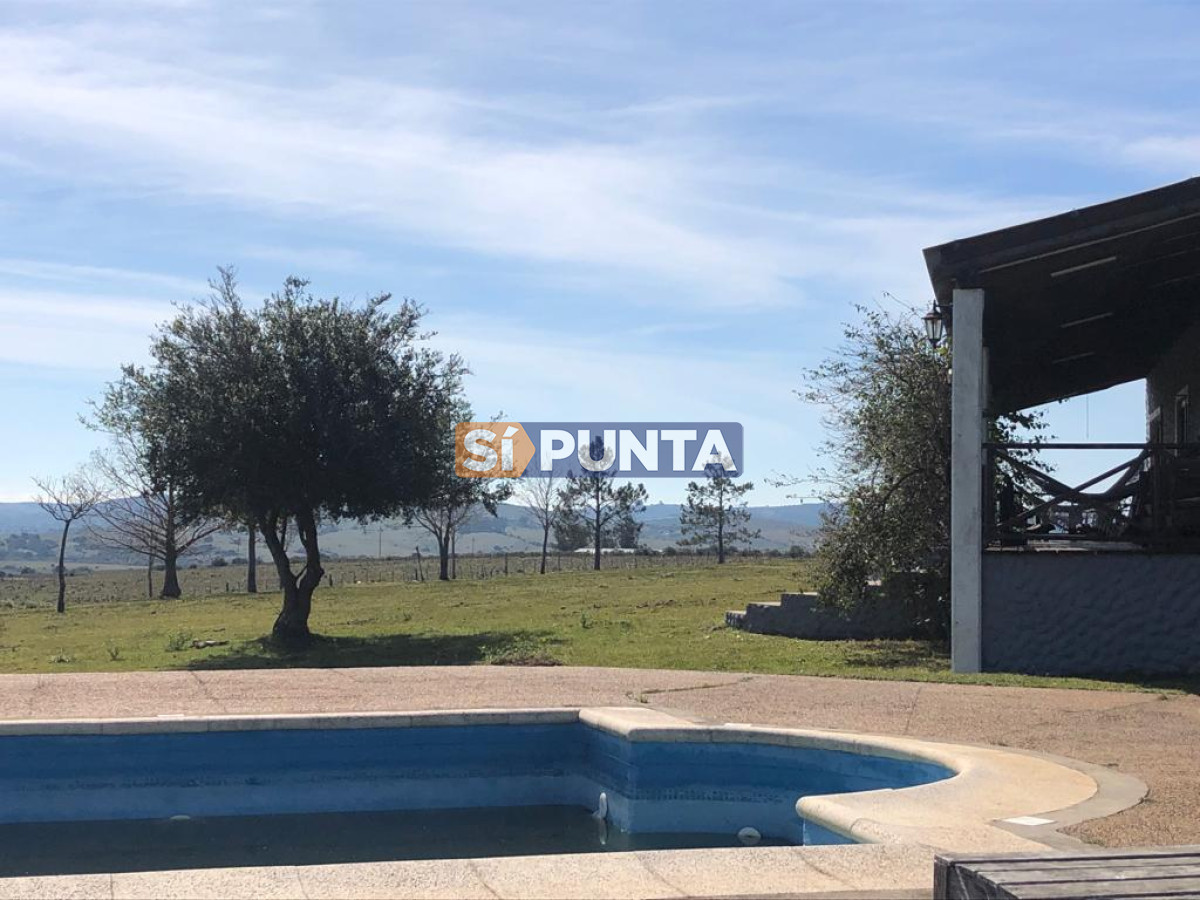 Chacra ID.9836 - MALDONADO EXCELENTE CHACRA DE 10 HAS CON CASA PRINCIPAL, DE SERVICIO Y DE HUESPEDES, PISCINA CLIMATIZADA