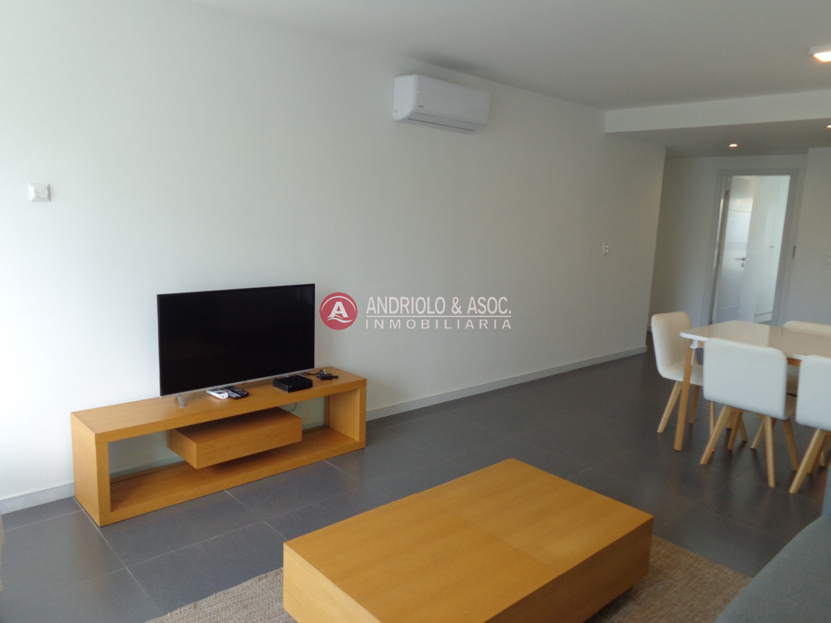 Apartamento ID.7183 - PUNTA DEL ESTE APARTAMENTO EN PENINSULA  2 DORMITORIOS Y 2 BAÑOS 