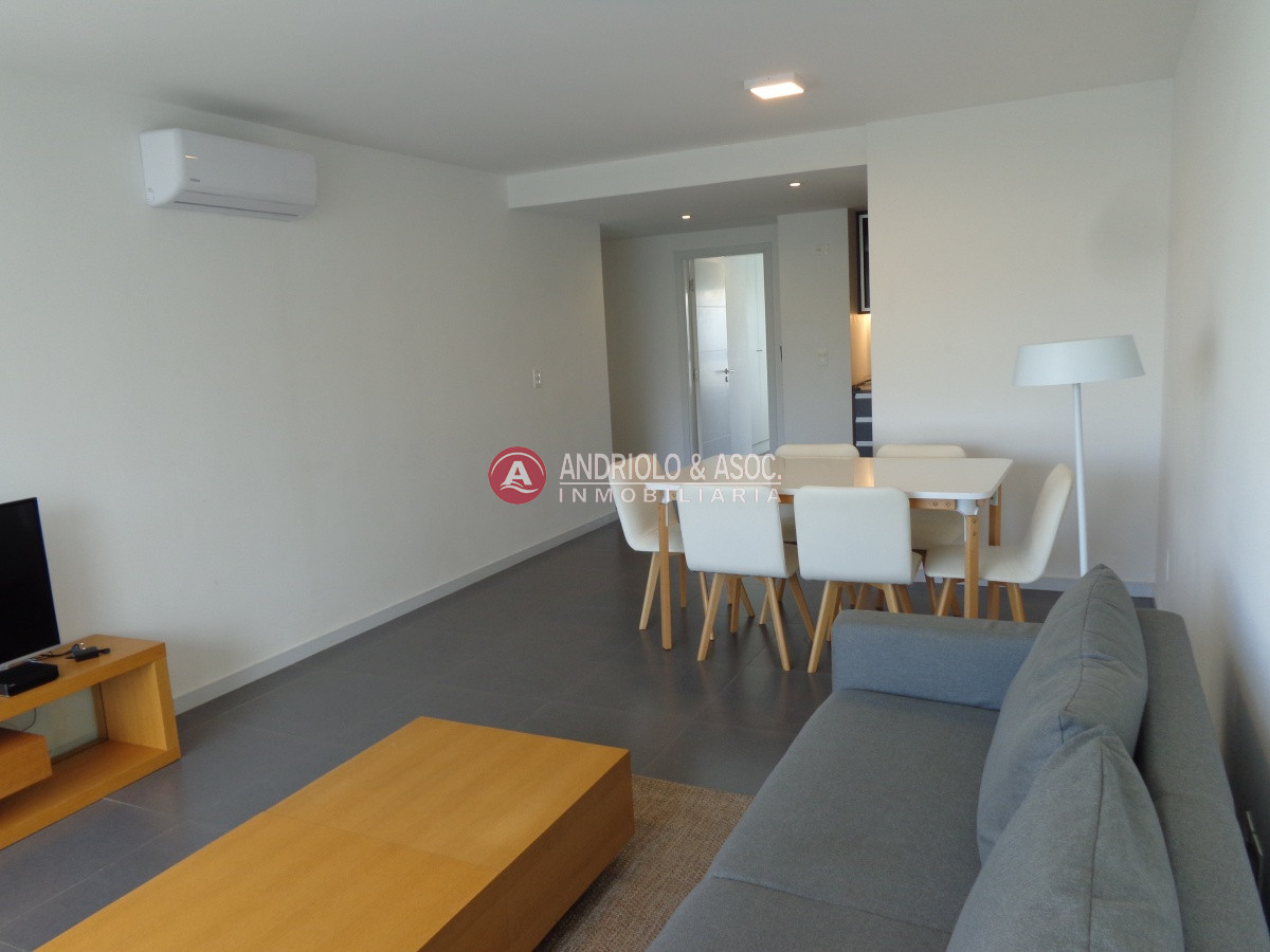 Apartamento ID.7183 - PUNTA DEL ESTE APARTAMENTO EN PENINSULA  2 DORMITORIOS Y 2 BAÑOS 