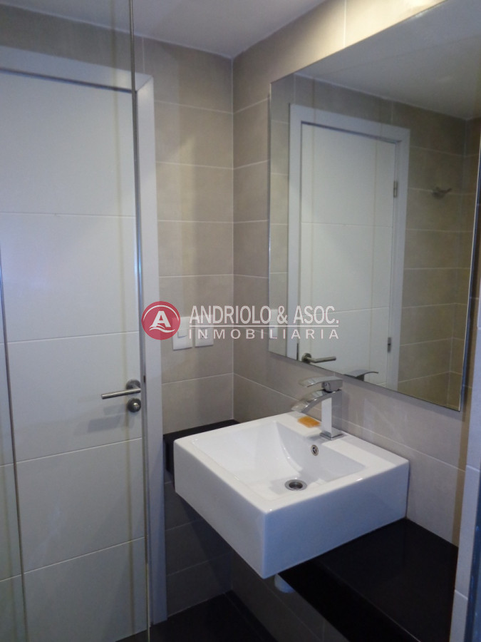 Apartamento ID.7183 - PUNTA DEL ESTE APARTAMENTO EN PENINSULA  2 DORMITORIOS Y 2 BAÑOS 