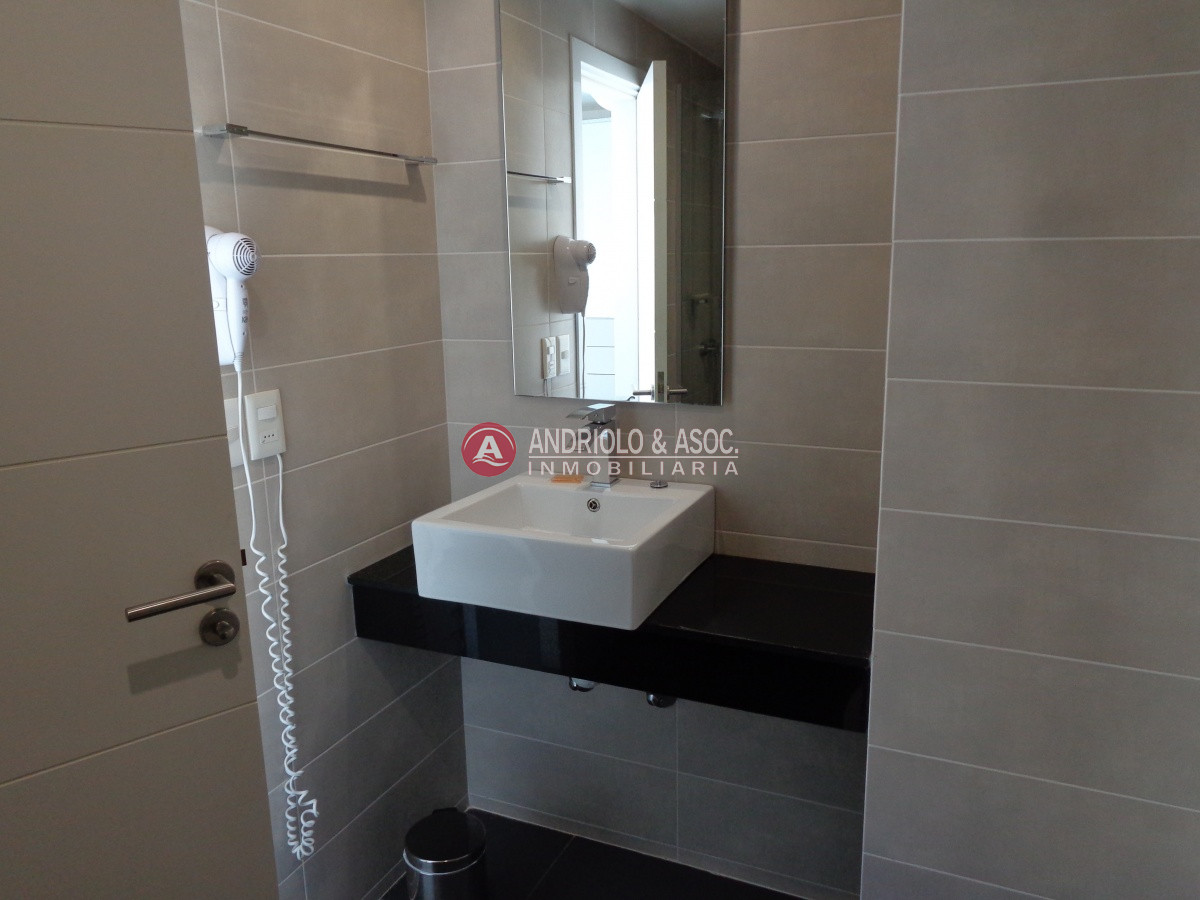 Apartamento ID.7183 - PUNTA DEL ESTE APARTAMENTO EN PENINSULA  2 DORMITORIOS Y 2 BAÑOS 
