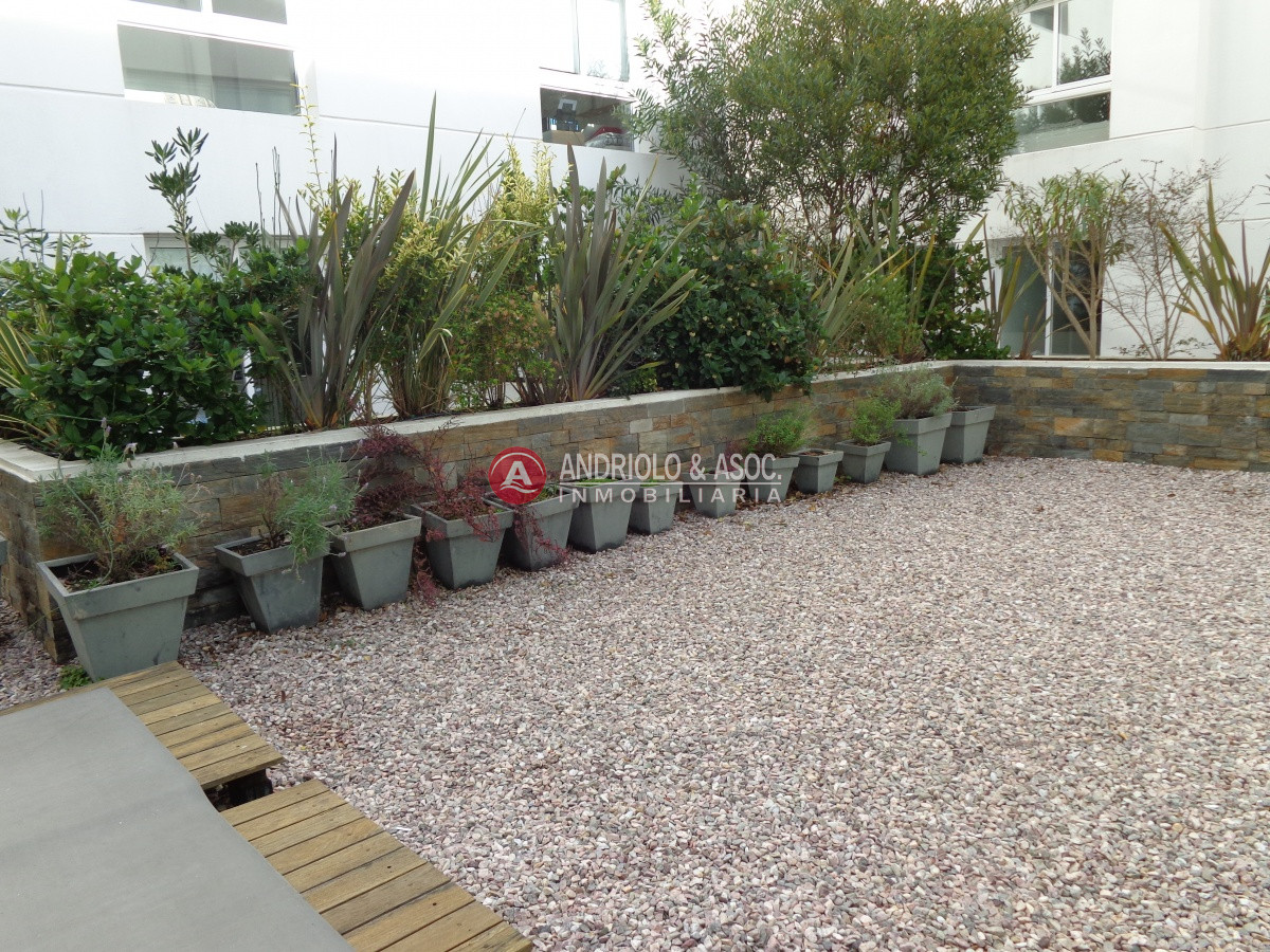 Apartamento ID.7183 - PUNTA DEL ESTE APARTAMENTO EN PENINSULA  2 DORMITORIOS Y 2 BAÑOS 