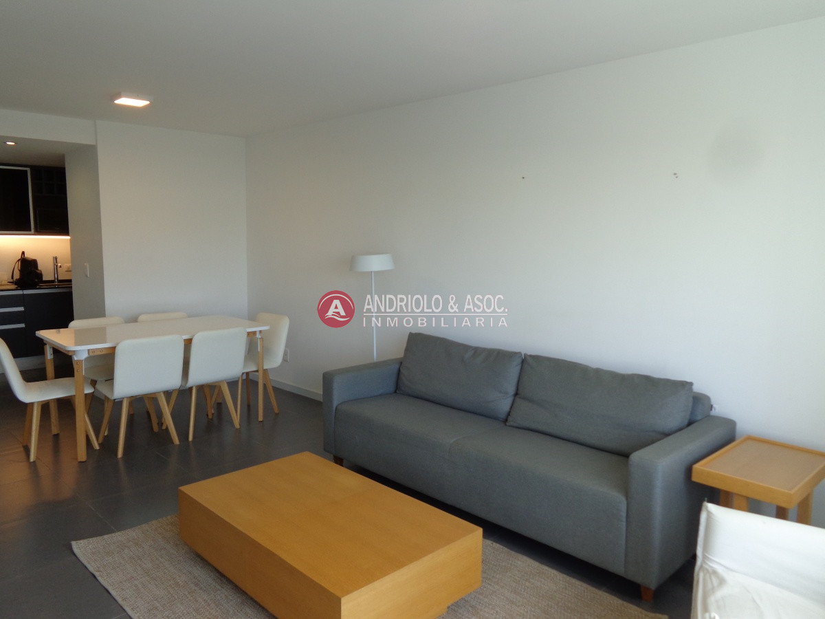 Apartamento ID.7183 - PUNTA DEL ESTE APARTAMENTO EN PENINSULA  2 DORMITORIOS Y 2 BAÑOS 