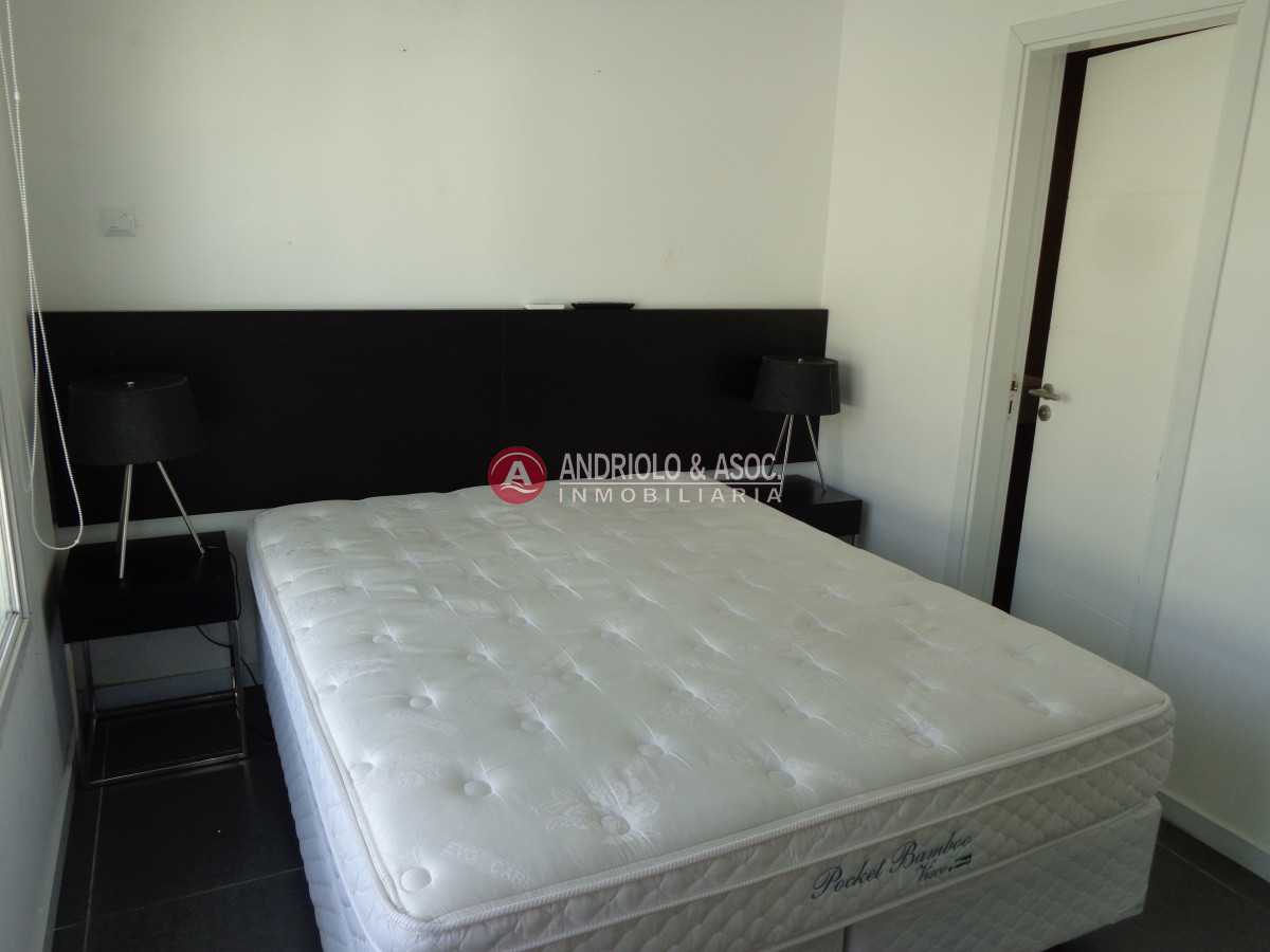 Apartamento ID.7183 - PUNTA DEL ESTE APARTAMENTO EN PENINSULA  2 DORMITORIOS Y 2 BAÑOS 