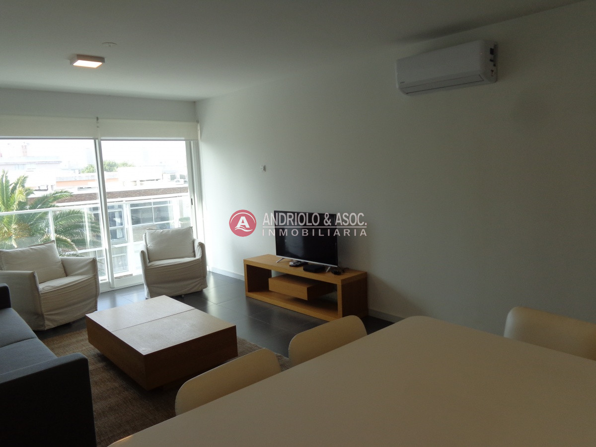 Apartamento ID.7183 - PUNTA DEL ESTE APARTAMENTO EN PENINSULA  2 DORMITORIOS Y 2 BAÑOS 