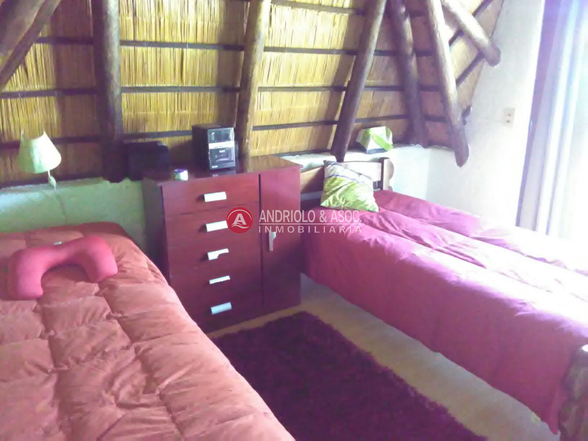 Casa ID.6890 - PUNTA DEL ESTE  CHALET 3 DORMITORIOS CON PISCINA ZONA MANSA