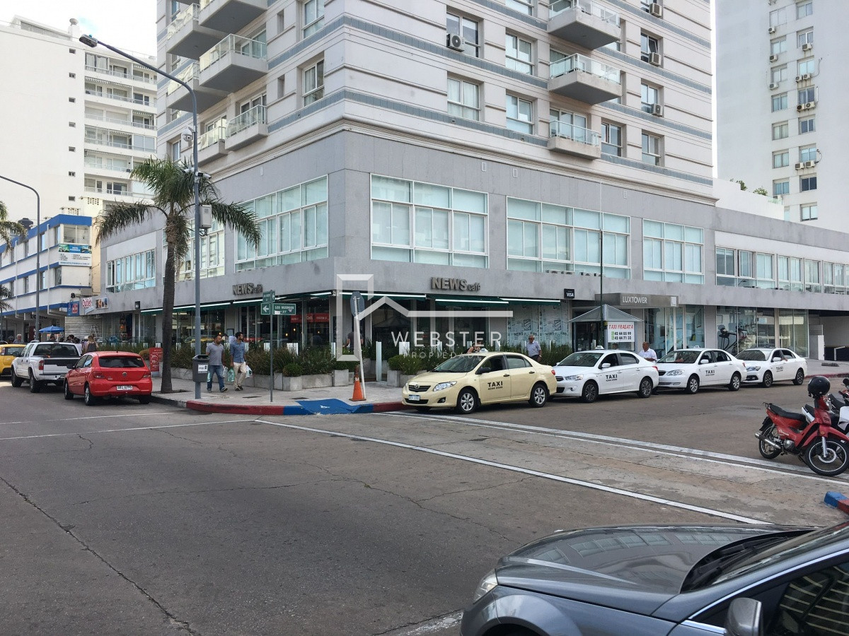 Apartamento ID.1189 - PUNTA DLE ESTE PENINSULA SOBRE GORLERO MONO AMBIENTE EDIFICIO CON SERVICIOS