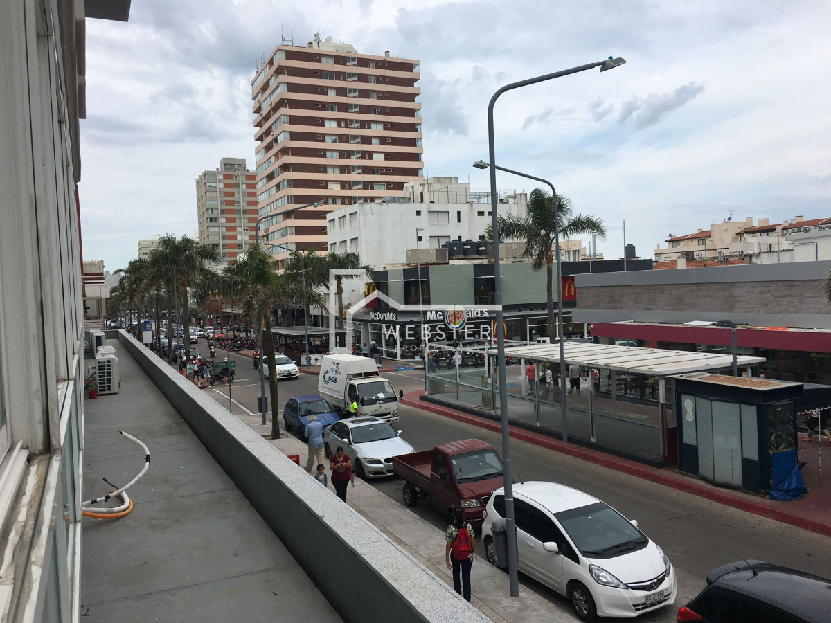 Apartamento ID.1189 - PUNTA DLE ESTE PENINSULA SOBRE GORLERO MONO AMBIENTE EDIFICIO CON SERVICIOS
