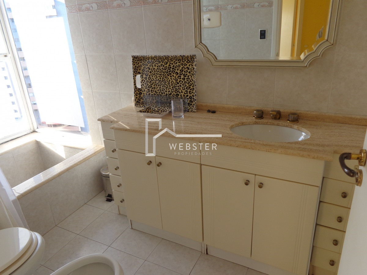Apartamento ID.1659 - PUNTA DEL ESTE APARTAMENTO 2 DORMITORIOS EDIFICIO CON SERVICIOS