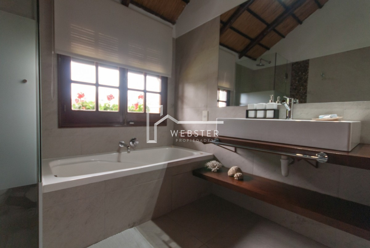 Casa ID.10 - PINARES EXCELENTE PROPIEDAD VENTA Y ALQUILER DE TEMPORADA