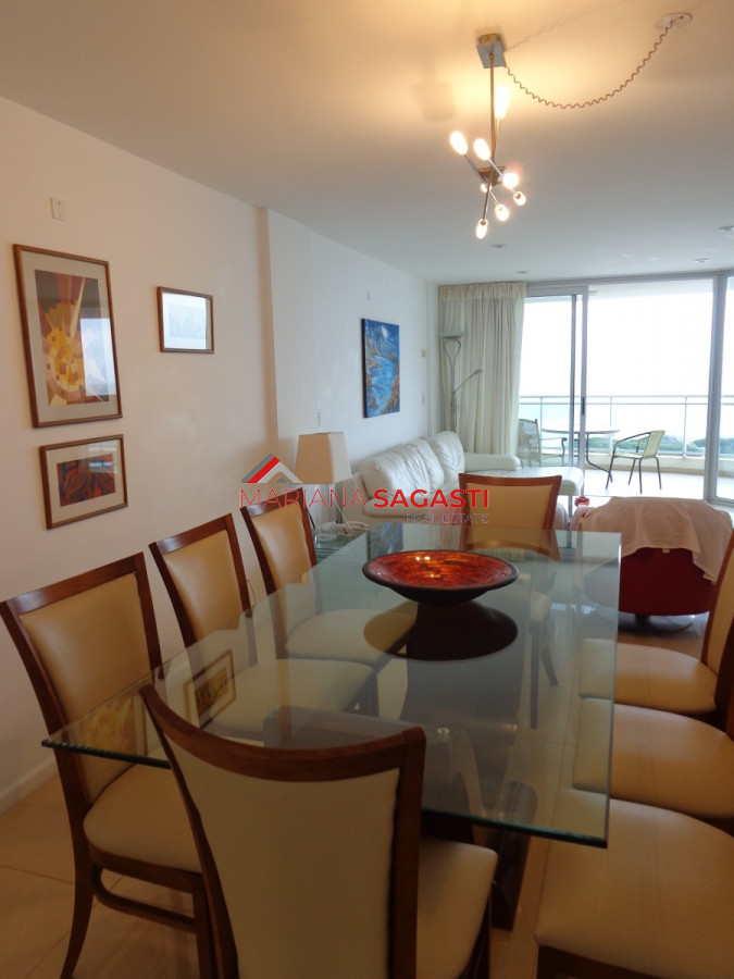 Apartamento ID.3605 - PUNTA DEL ESTE BRAVA 3 DORMITORIOS Y DEPENDENCIA 