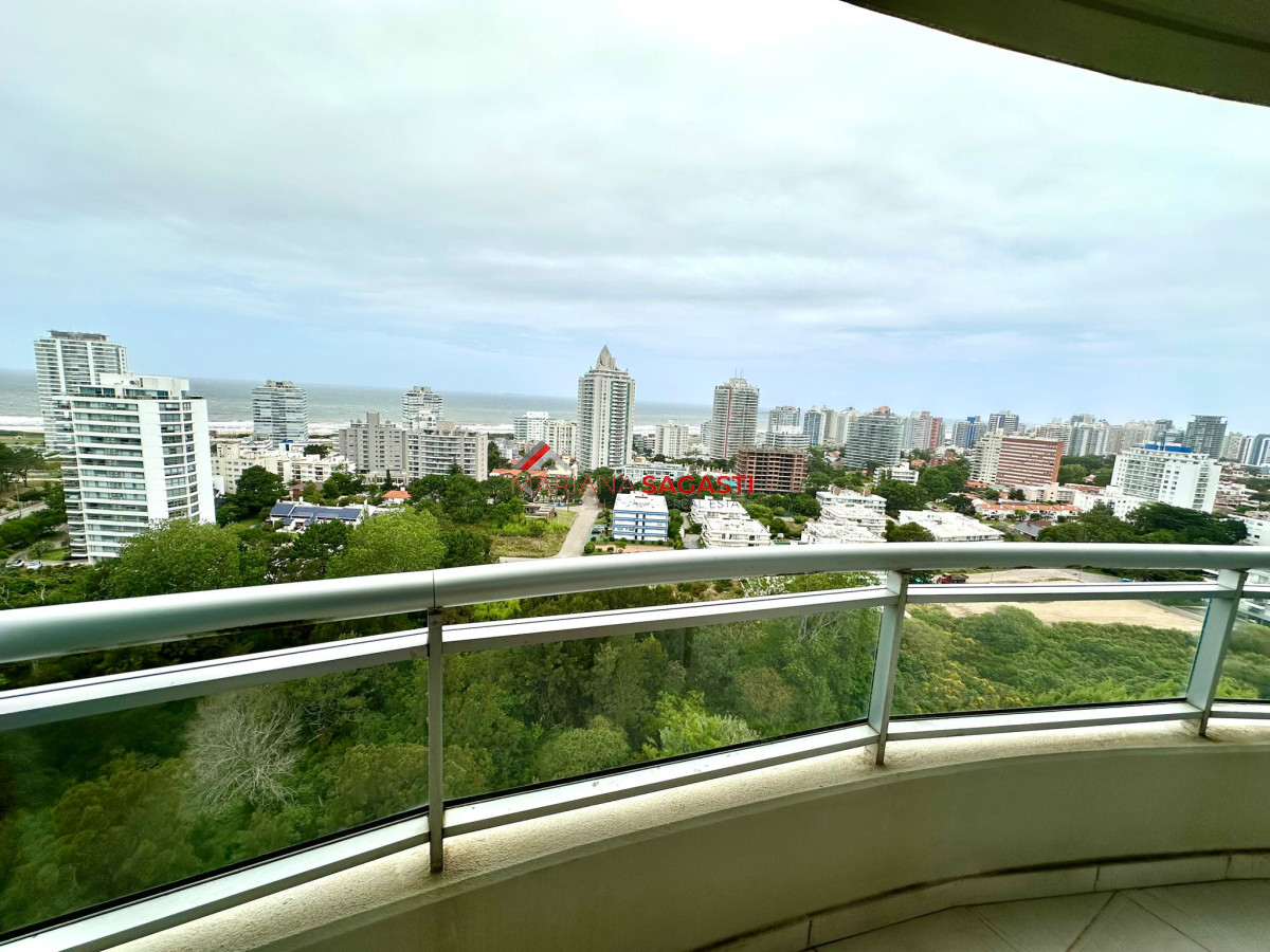 Apartamento ID.3817 - PUNTA DEL ESTE BRAVA OCEAN DRIVE 2 DORMITORIOS 