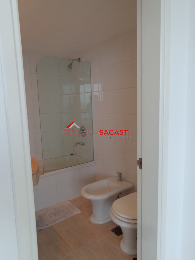 Apartamento ID.3605 - PUNTA DEL ESTE BRAVA 3 DORMITORIOS Y DEPENDENCIA 