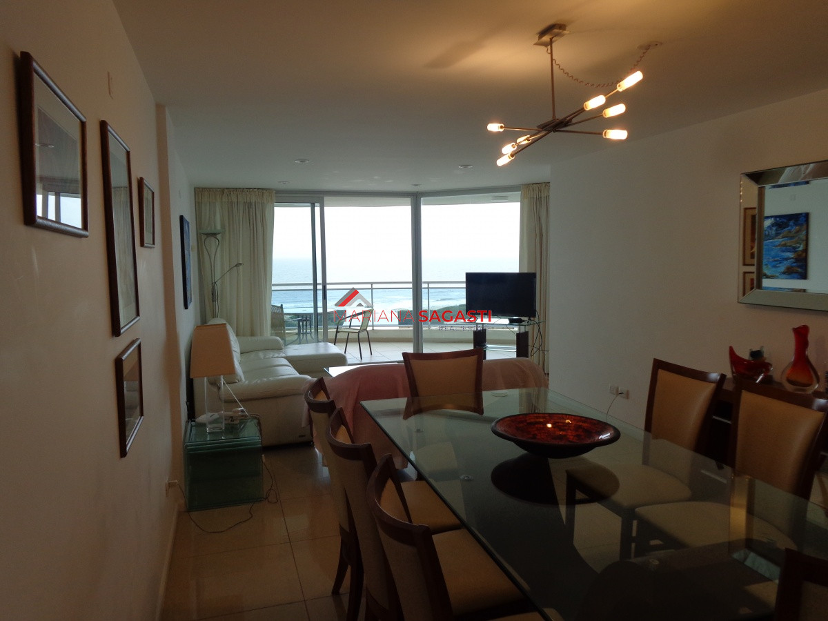 Apartamento ID.3605 - PUNTA DEL ESTE BRAVA 3 DORMITORIOS Y DEPENDENCIA 