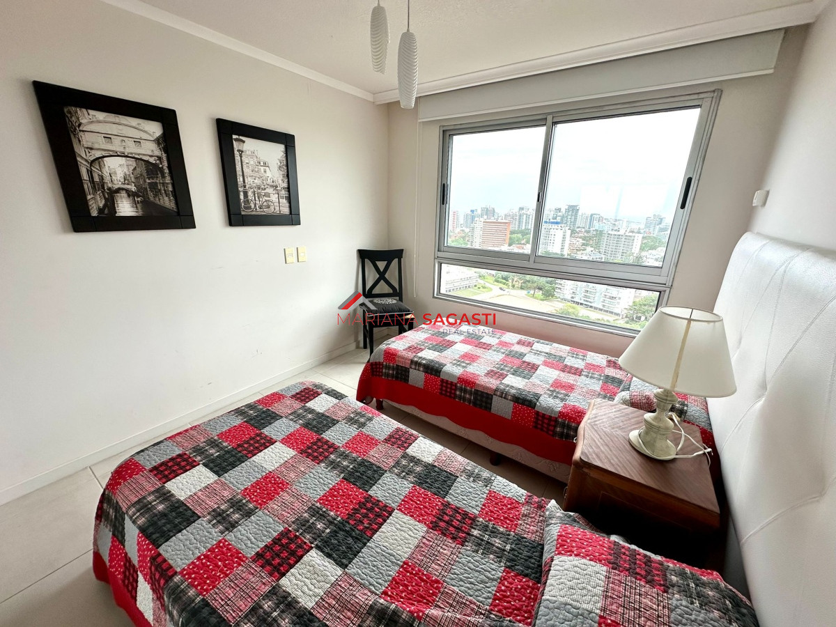 Apartamento ID.3817 - PUNTA DEL ESTE BRAVA OCEAN DRIVE 2 DORMITORIOS 