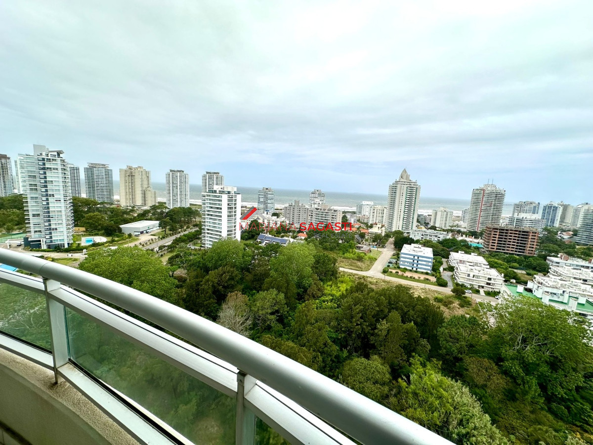 Apartamento ID.3817 - PUNTA DEL ESTE BRAVA OCEAN DRIVE 2 DORMITORIOS 
