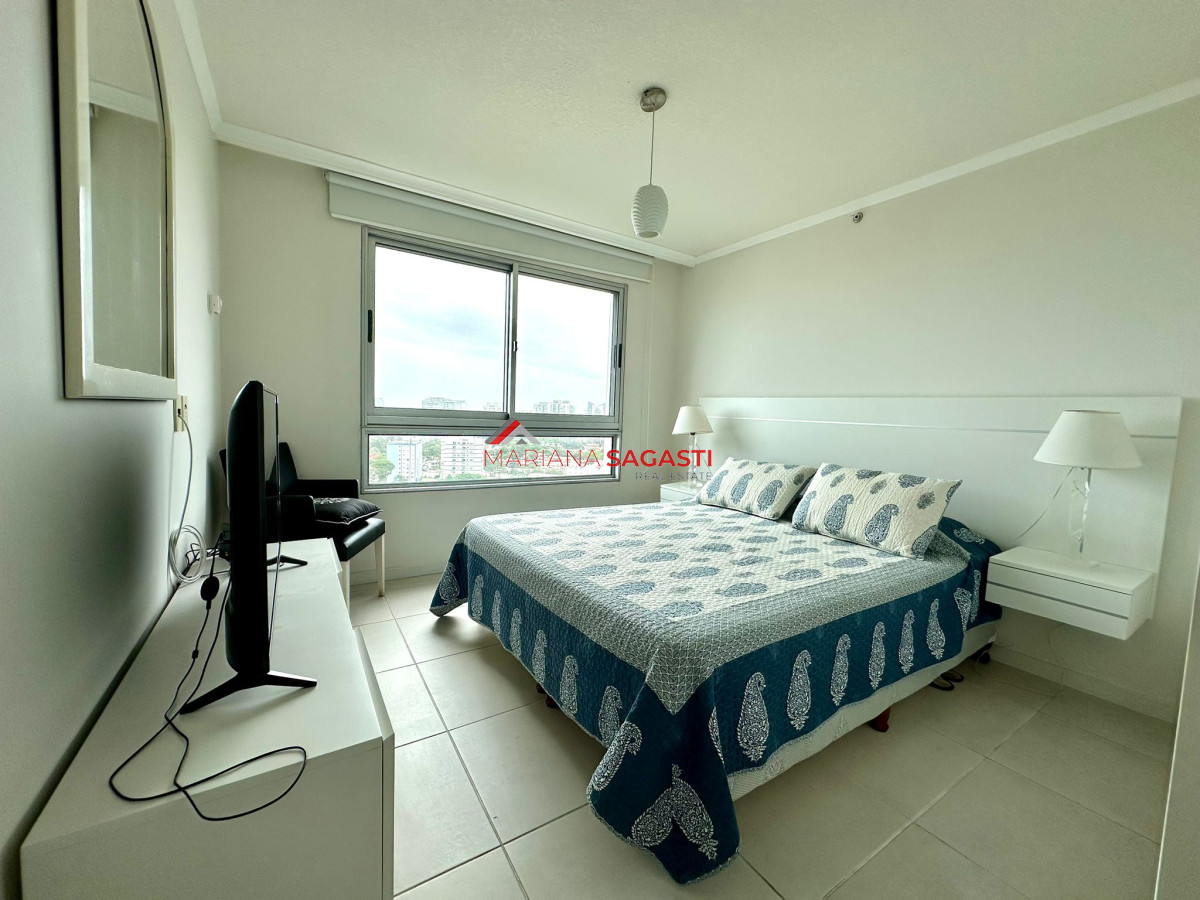 Apartamento ID.3817 - PUNTA DEL ESTE BRAVA OCEAN DRIVE 2 DORMITORIOS 