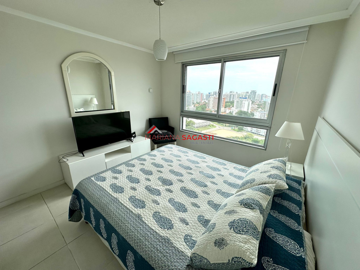 Apartamento ID.3817 - PUNTA DEL ESTE BRAVA OCEAN DRIVE 2 DORMITORIOS 