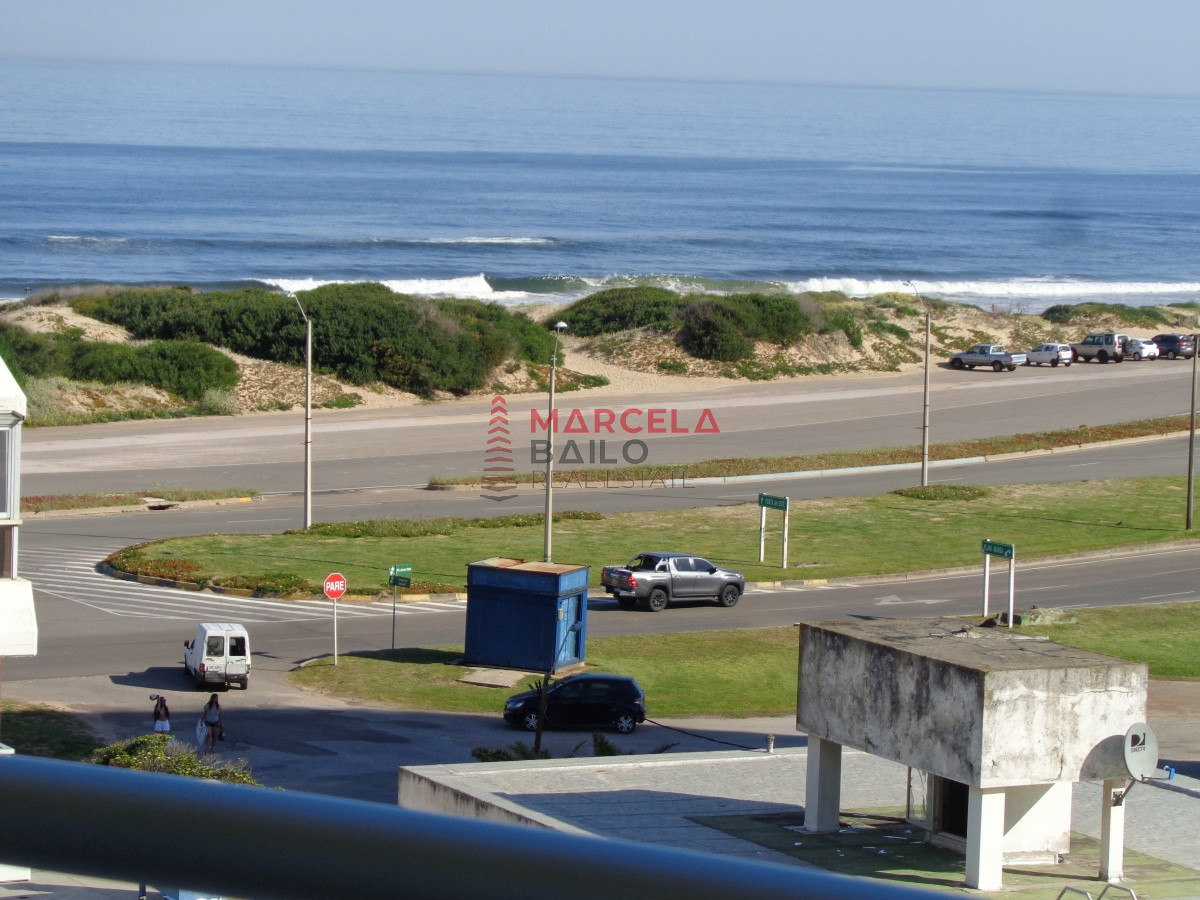 PUNTA DEL ESTE APARTAMENTO 3 DORMITORIOS ZONA BRAVA - BAI1105A