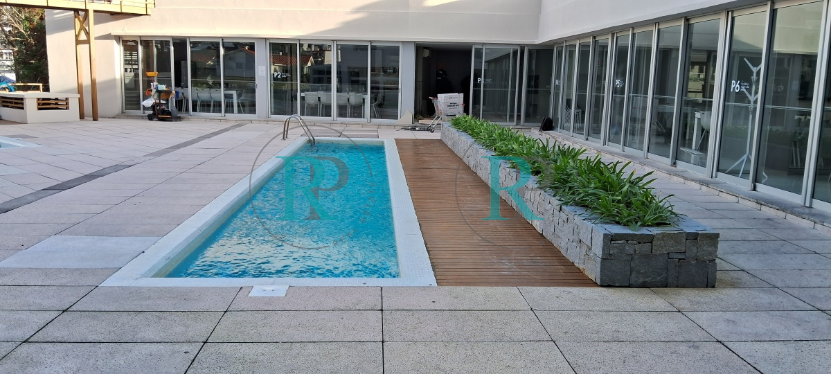 Apartamento ID.1850 - PUNTA DEL ESTE BRAVA APTO DE 2 DORMITORIOS EN SUITE BALCON GARAJE AMENITIES 