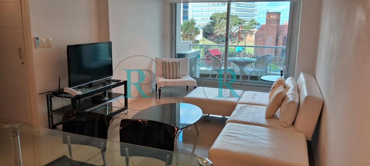 Apartamento ID.1850 - PUNTA DEL ESTE BRAVA APTO DE 2 DORMITORIOS EN SUITE BALCON GARAJE AMENITIES 