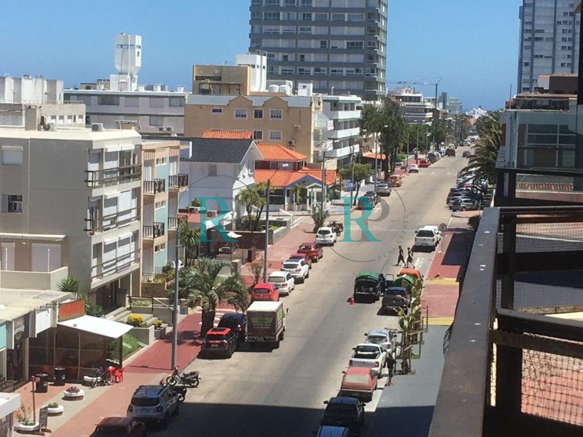 Apartamento ID.1910 -     Apartamento en Península 3 dormitorios - Punta del Este
