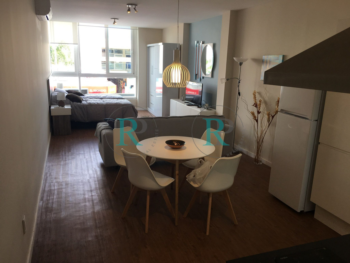 Apartamento ID.1831 - PUNTA DLE ESTE PENINSULA SOBRE GORLERO MONO AMBIENTE EDIFICIO CON SERVICIOS