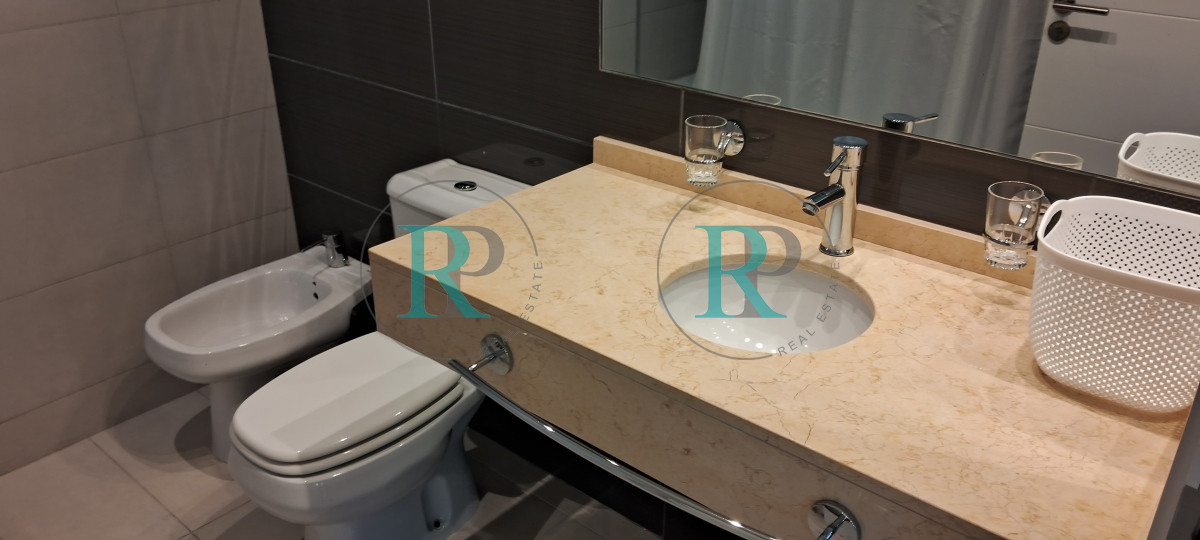 Apartamento ID.1850 - PUNTA DEL ESTE BRAVA APTO DE 2 DORMITORIOS EN SUITE BALCON GARAJE AMENITIES 