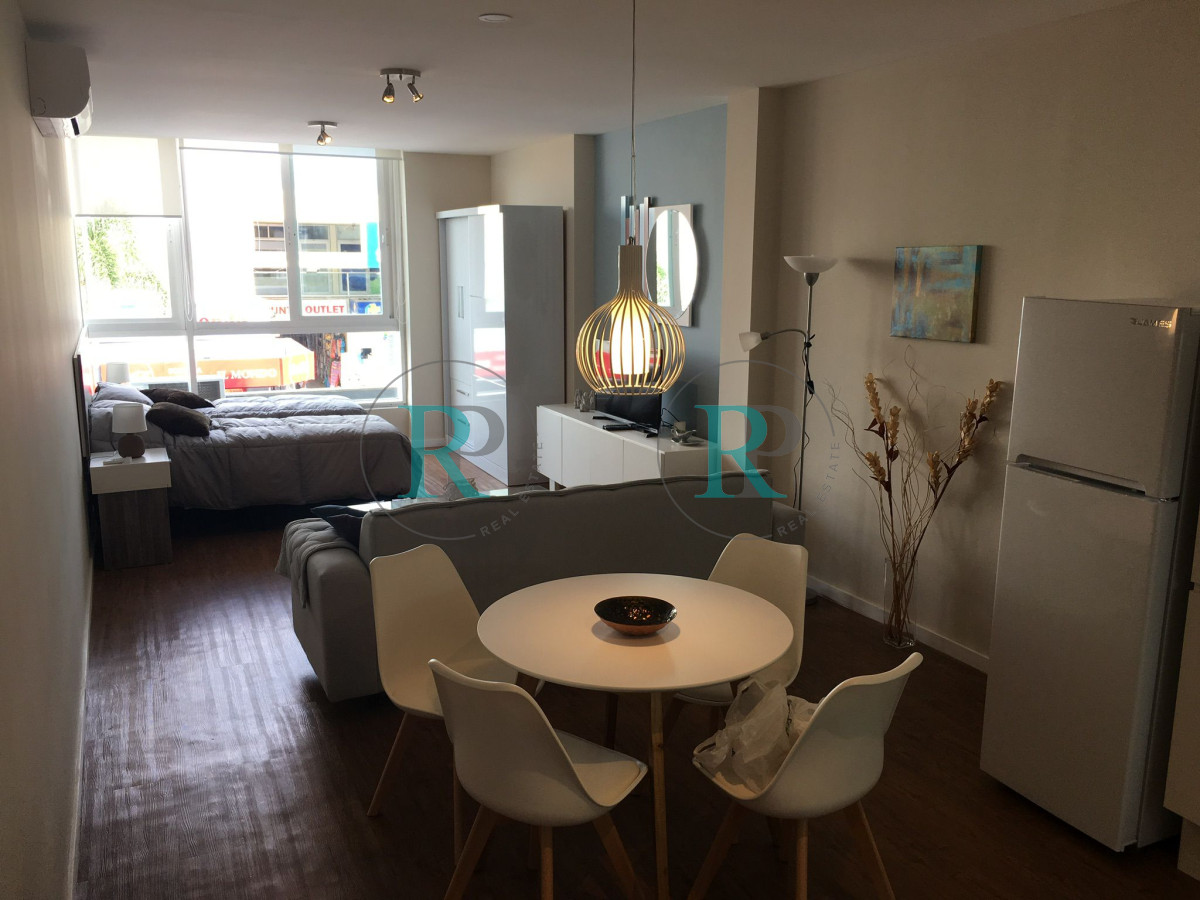 Apartamento ID.1831 - PUNTA DLE ESTE PENINSULA SOBRE GORLERO MONO AMBIENTE EDIFICIO CON SERVICIOS