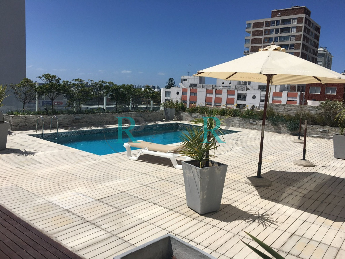 Apartamento ID.1831 - PUNTA DLE ESTE PENINSULA SOBRE GORLERO MONO AMBIENTE EDIFICIO CON SERVICIOS
