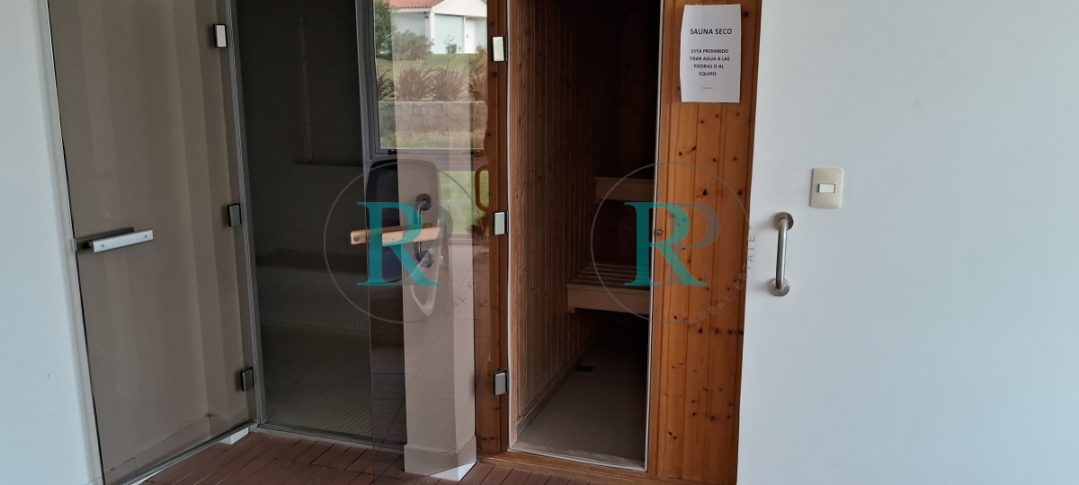 Apartamento ID.1850 - PUNTA DEL ESTE BRAVA APTO DE 2 DORMITORIOS EN SUITE BALCON GARAJE AMENITIES 