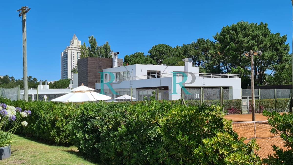 Apartamento ID.1830 - PUNTA DEL ESTE BRAVA OCEAN DRIVE 1 DORMITORIO