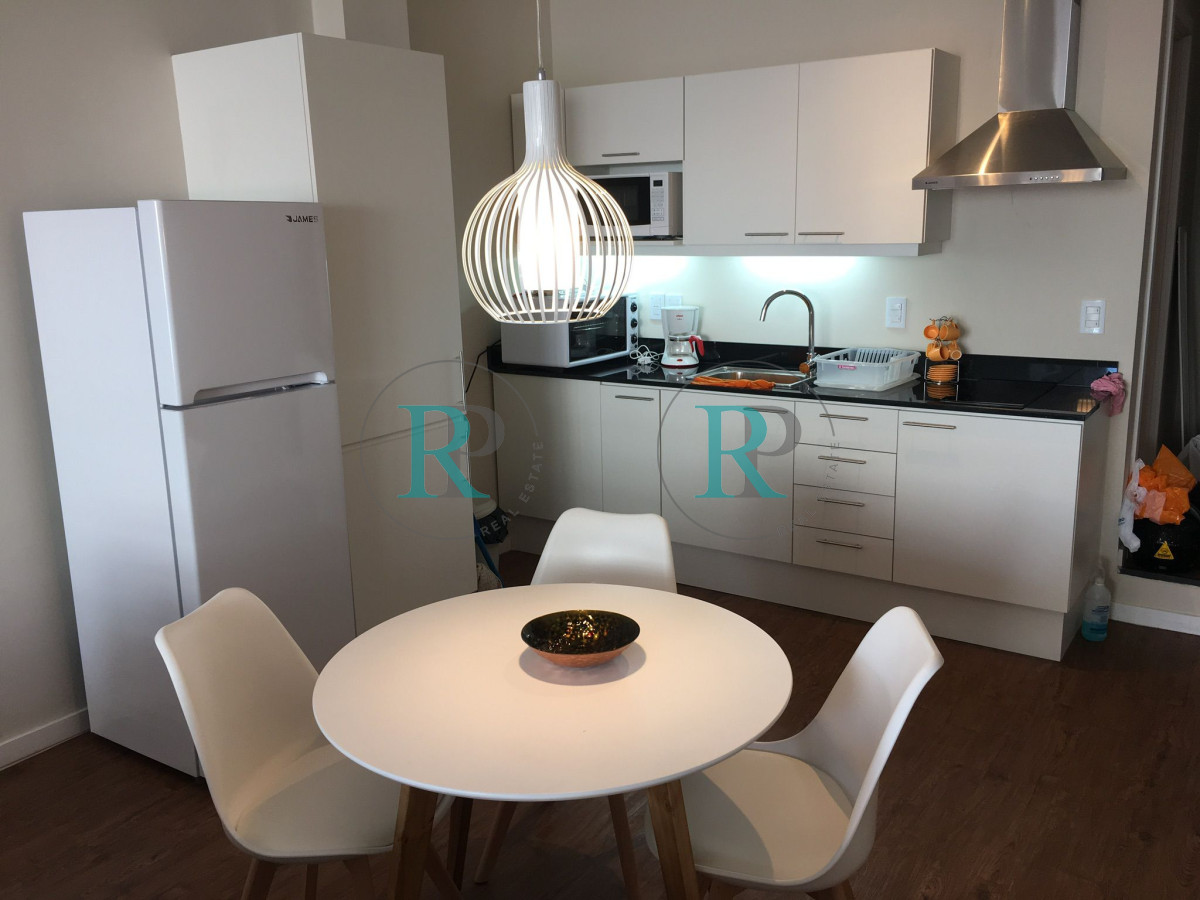Apartamento ID.1831 - PUNTA DLE ESTE PENINSULA SOBRE GORLERO MONO AMBIENTE EDIFICIO CON SERVICIOS