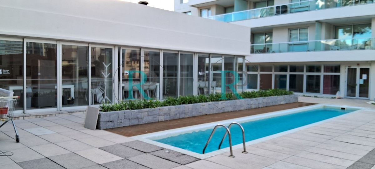 Apartamento ID.1850 - PUNTA DEL ESTE BRAVA APTO DE 2 DORMITORIOS EN SUITE BALCON GARAJE AMENITIES 