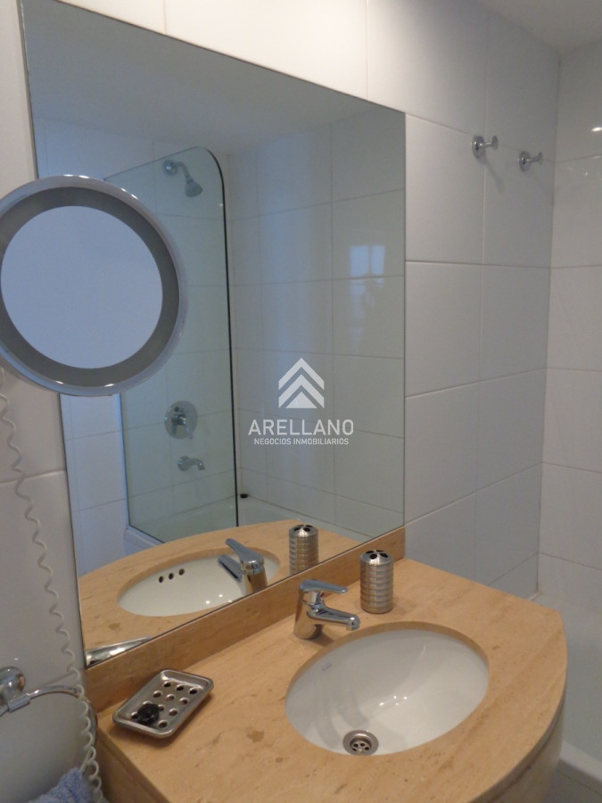 Apartamento ID.1440 - Venta apartamento 3 dormitorios y dependencia 