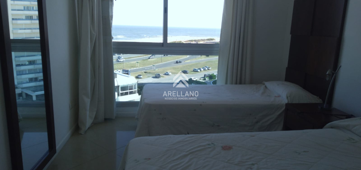 Apartamento ID.1440 - Venta apartamento 3 dormitorios y dependencia 