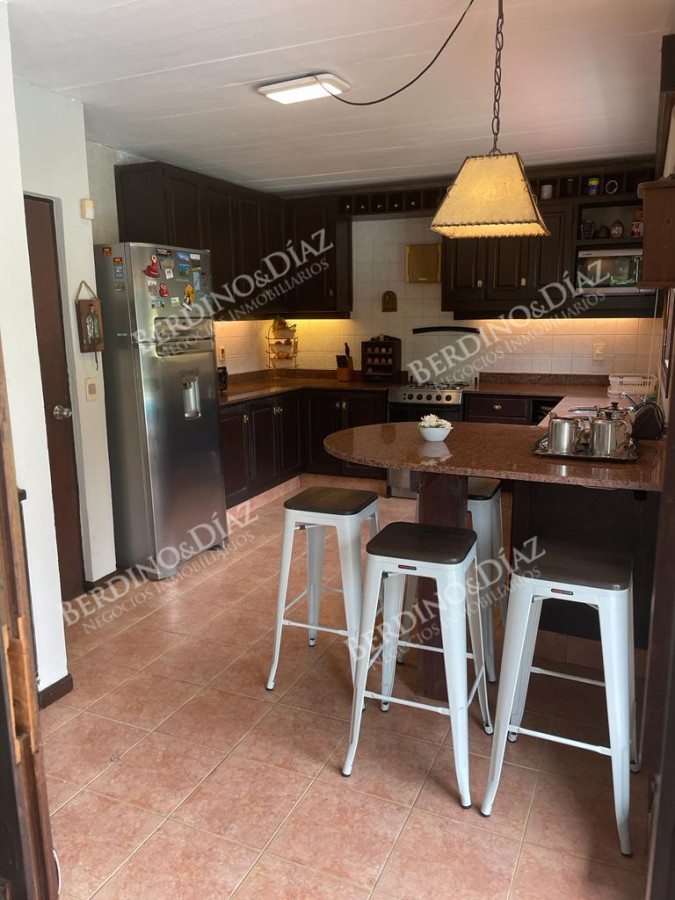 Casa ID.1903 - Casa moderna  en venta en Barrio Marly Lugano